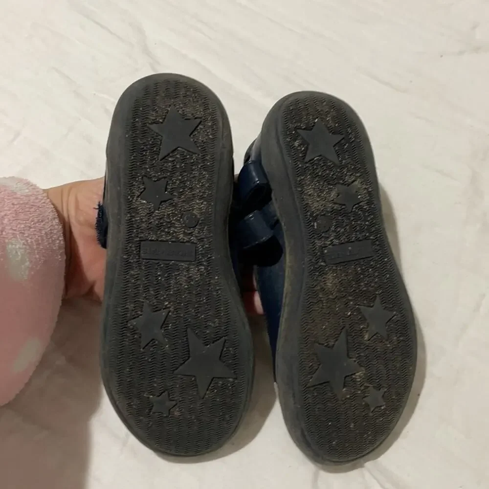 Tucker & Tate navy maryjane 12.5 LOVE in gold on each foot worn a time or two